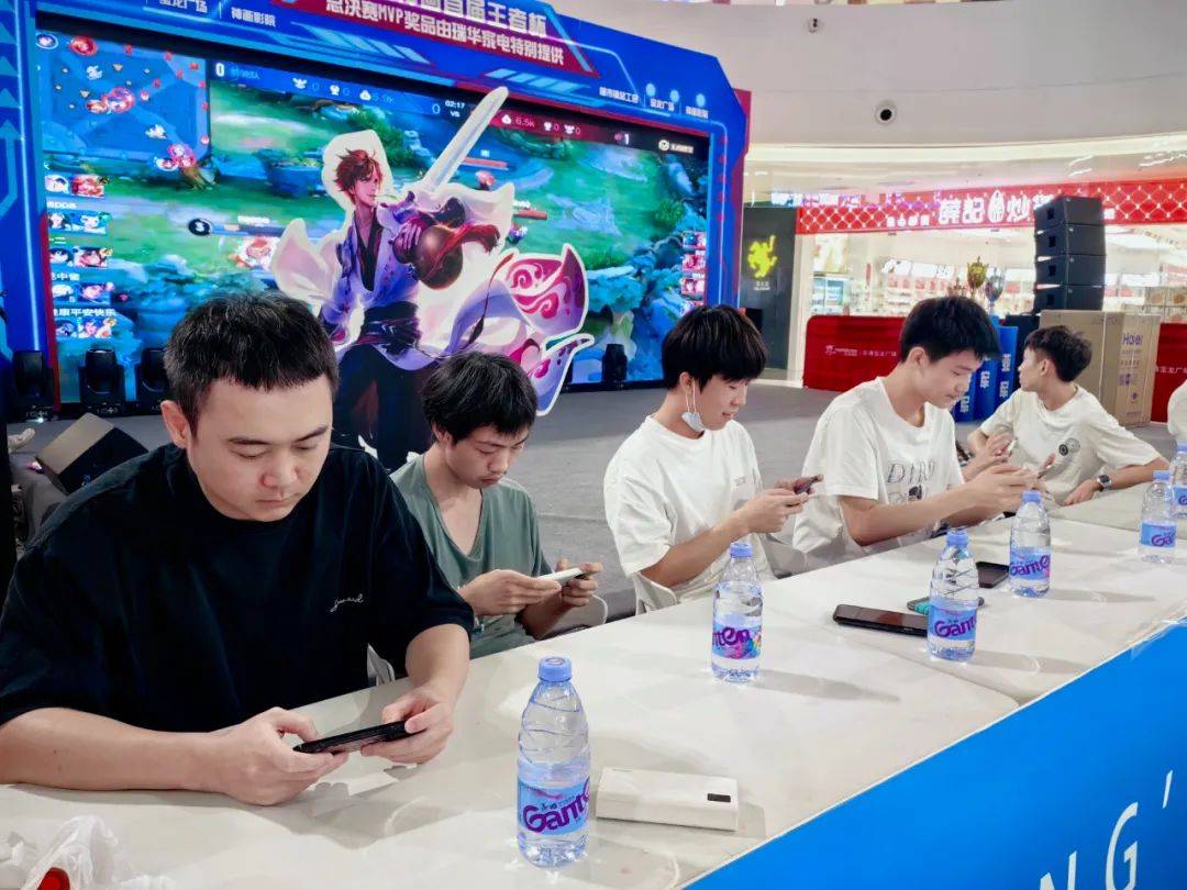 NAVI 和 Spirit 轻松获胜 - PGL Astana 2025 最近四场比赛回顾